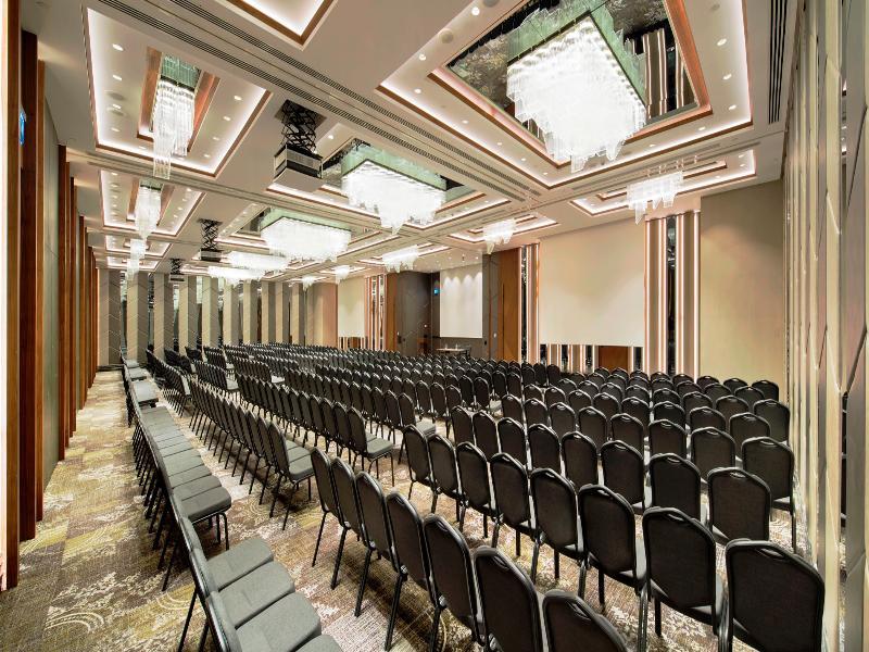 Hotel Doubletree By Hilton - Piyalepasa Istanbul