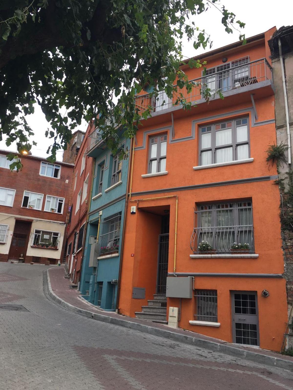 Enjoy Golden Horn Views From Tangerine House Istambul