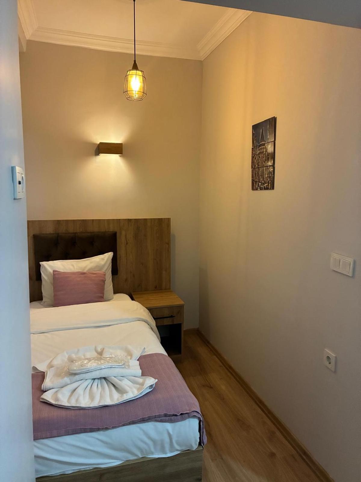 Grey & - Old Apartment Istanbul