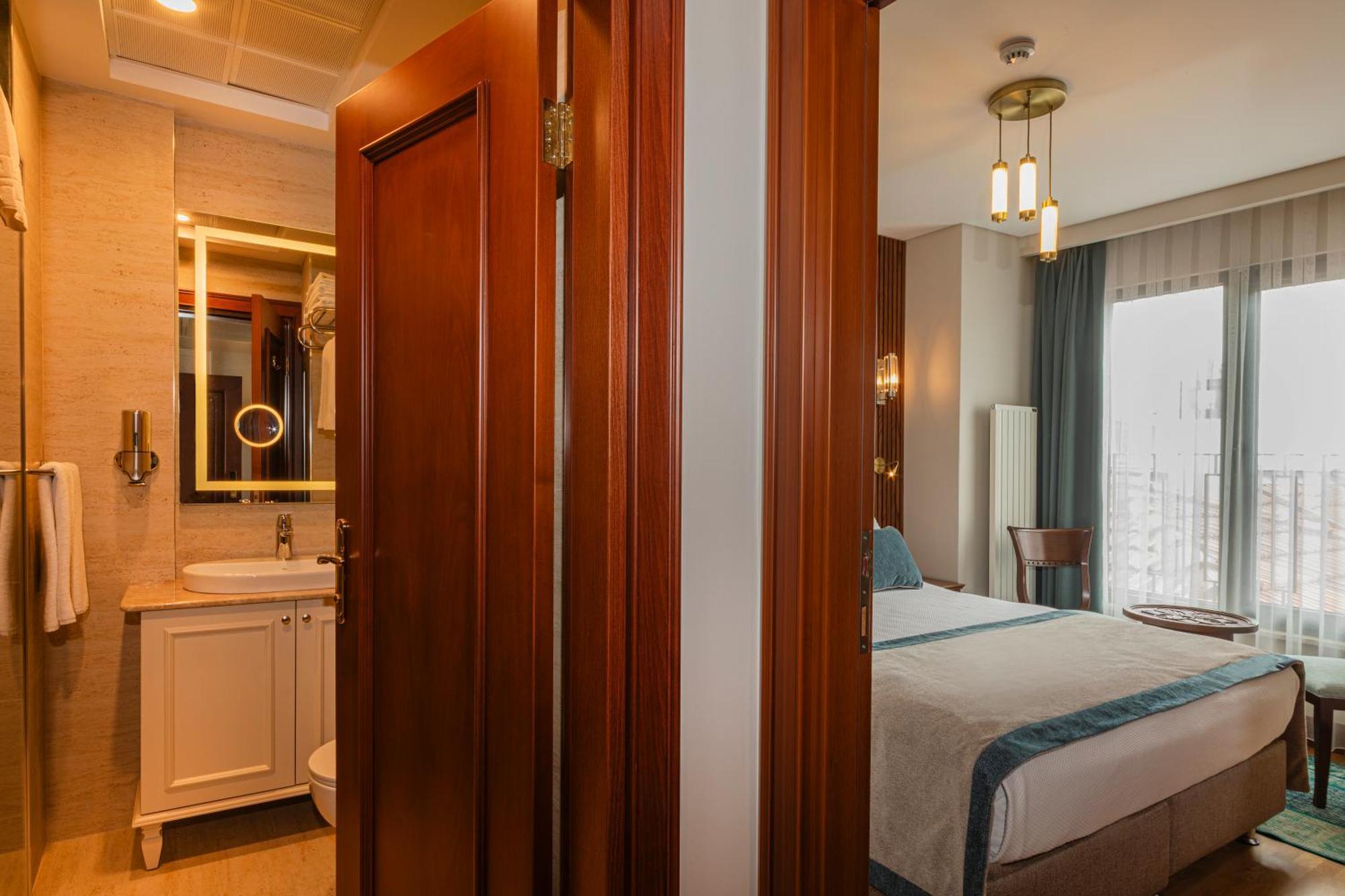 Hotel Triton Hotel Istanbul