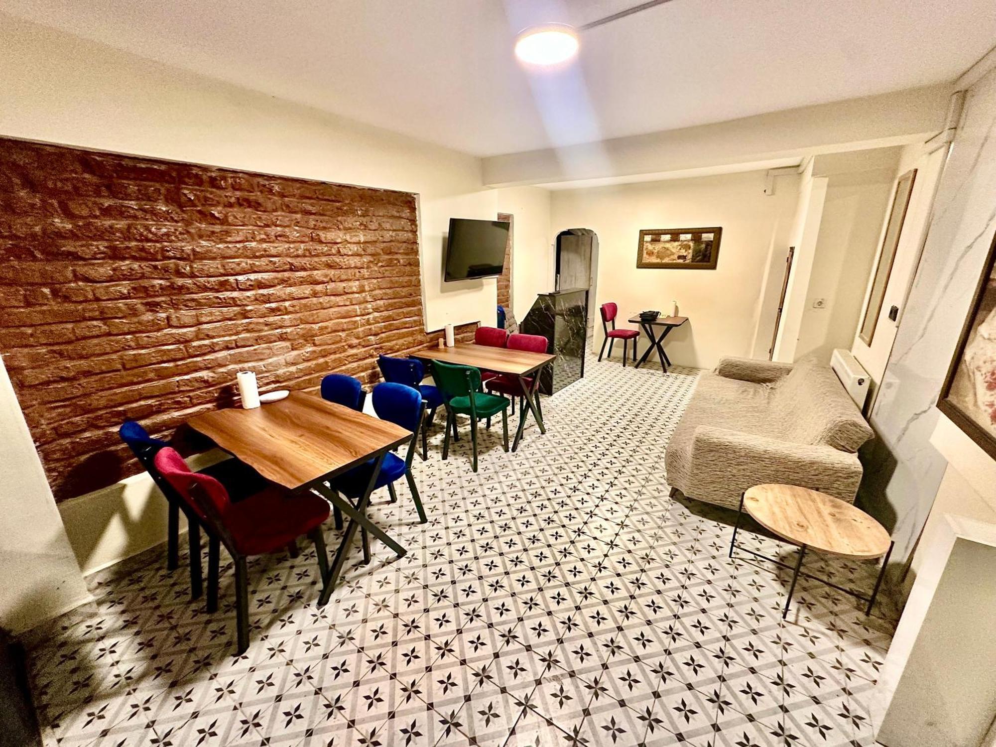 Hotel The Pera Vista & 1 One Facilities 3*