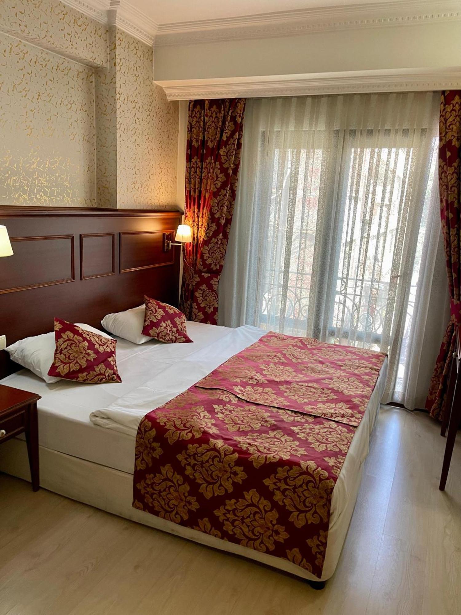 Newcity Hotel 2*