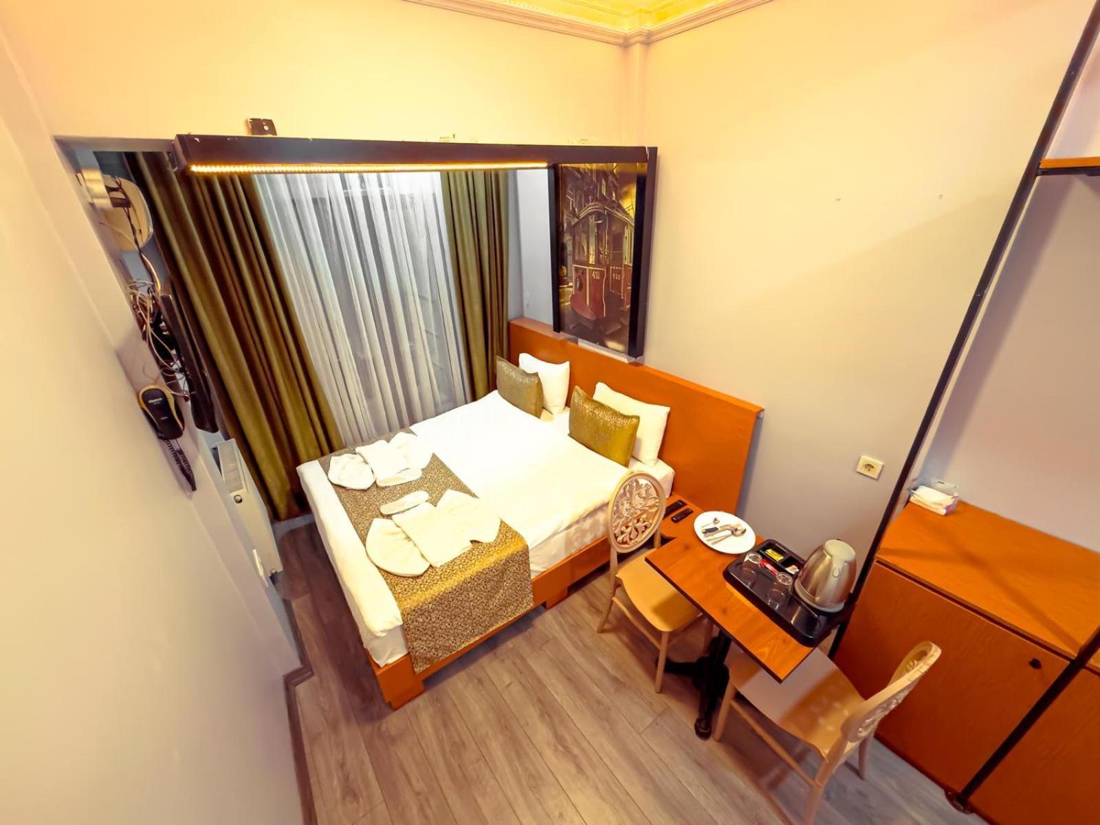 Aparthotel House 1