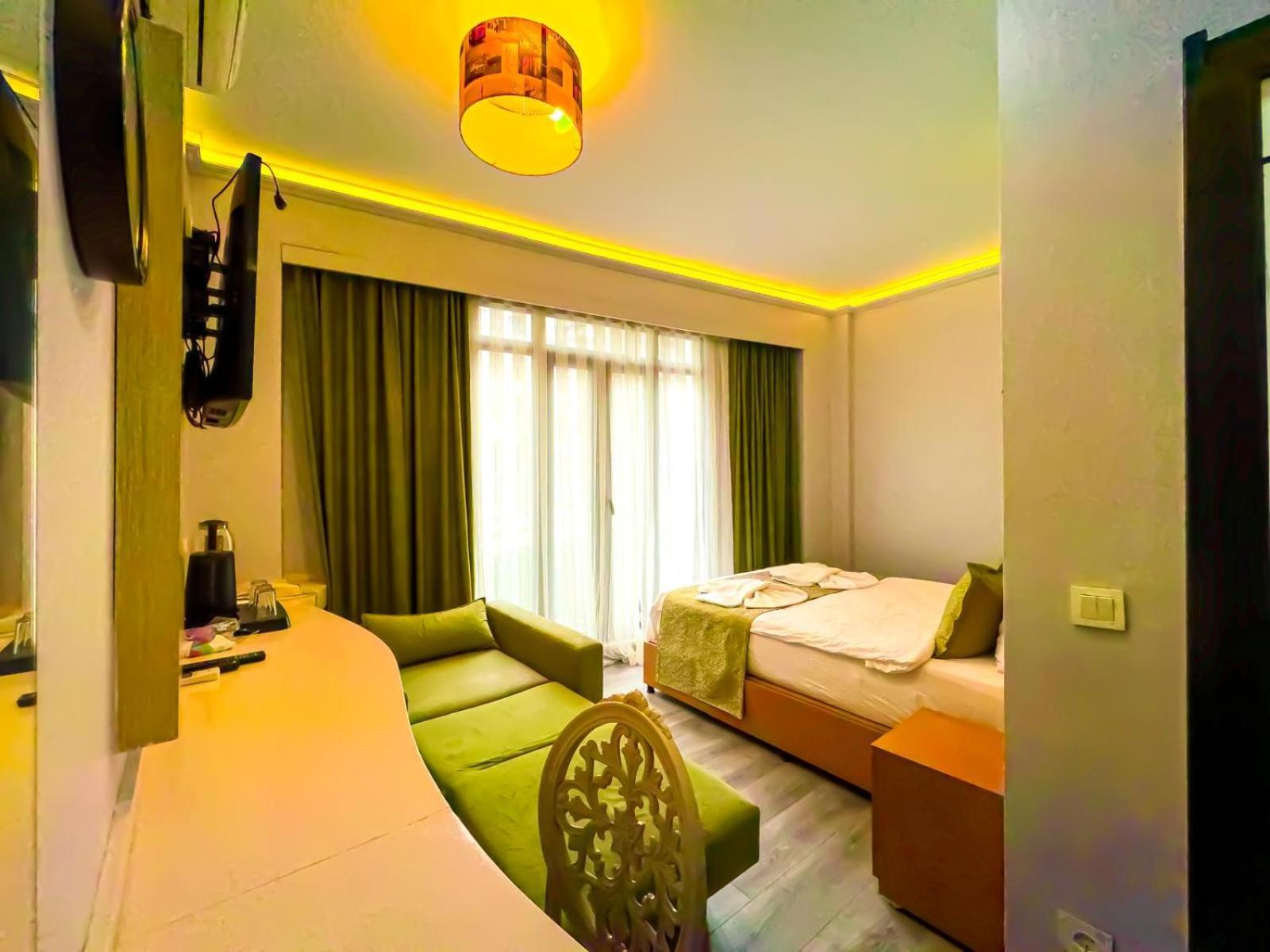 Aparthotel House 1