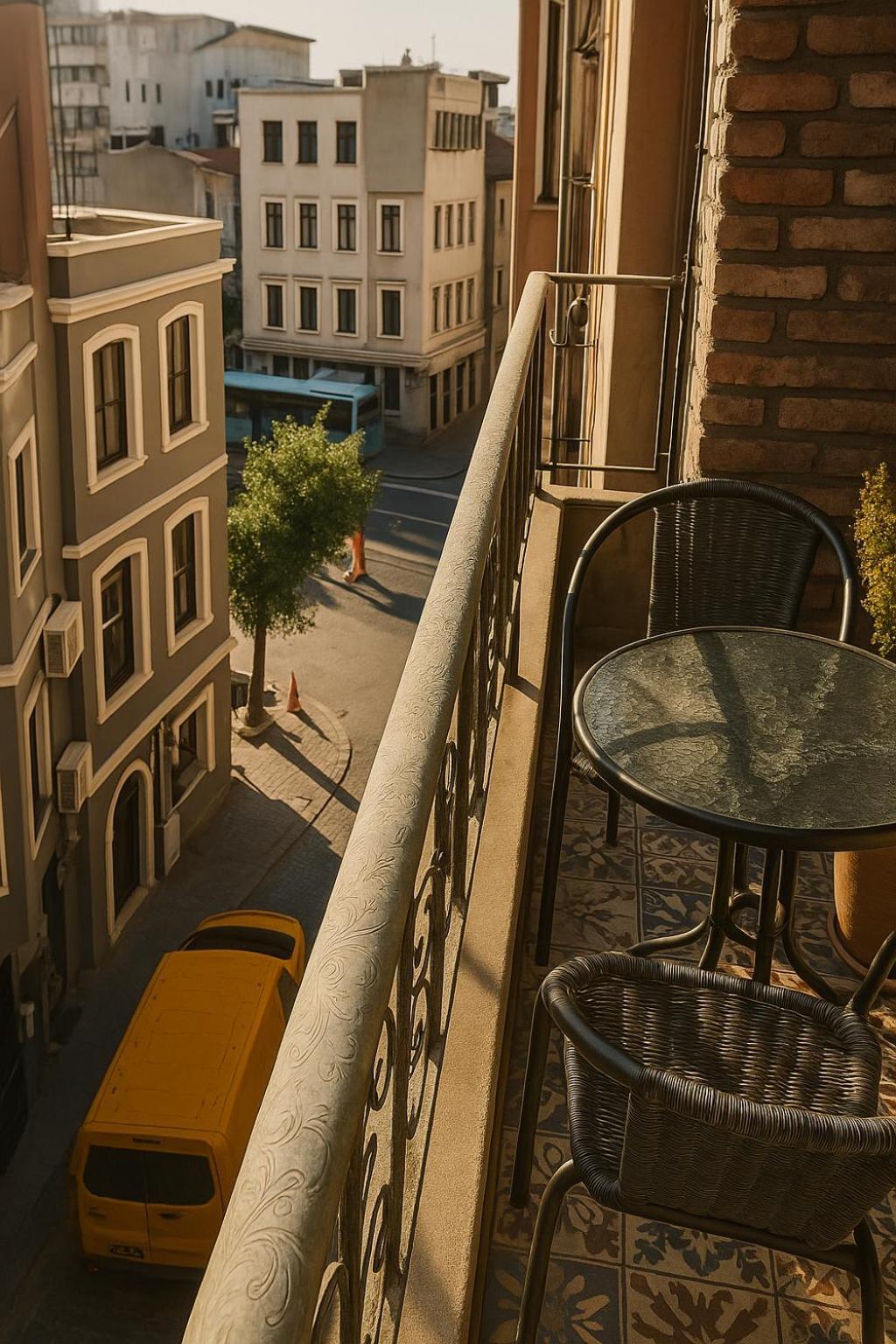 Greenpoint Hotel