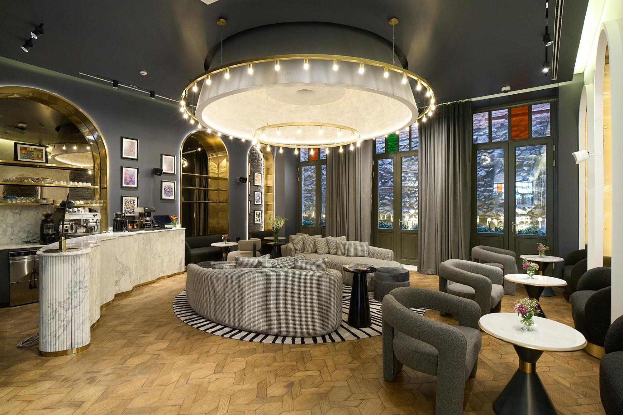 Hotel The Wings Pera