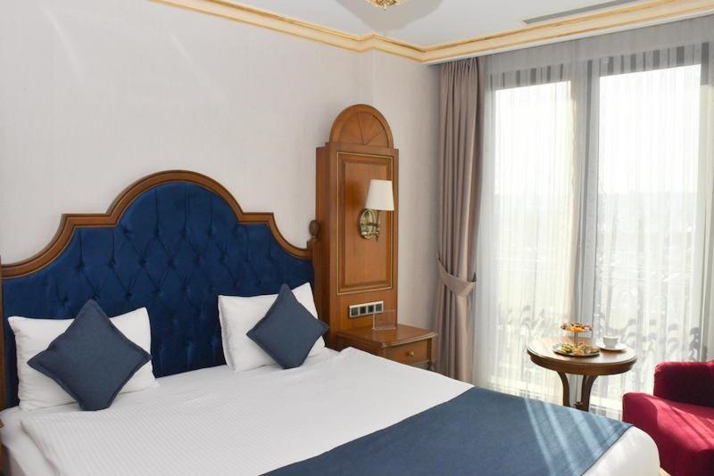 Bvs Bosphorus Pera 4*