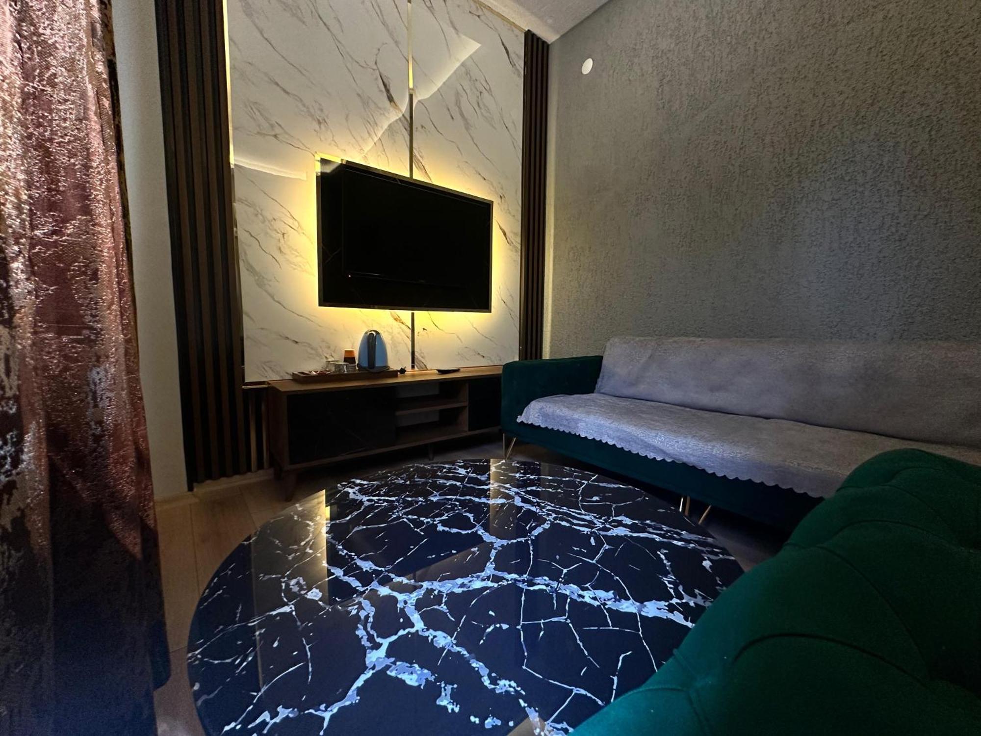 Vip Suit Hotel *
