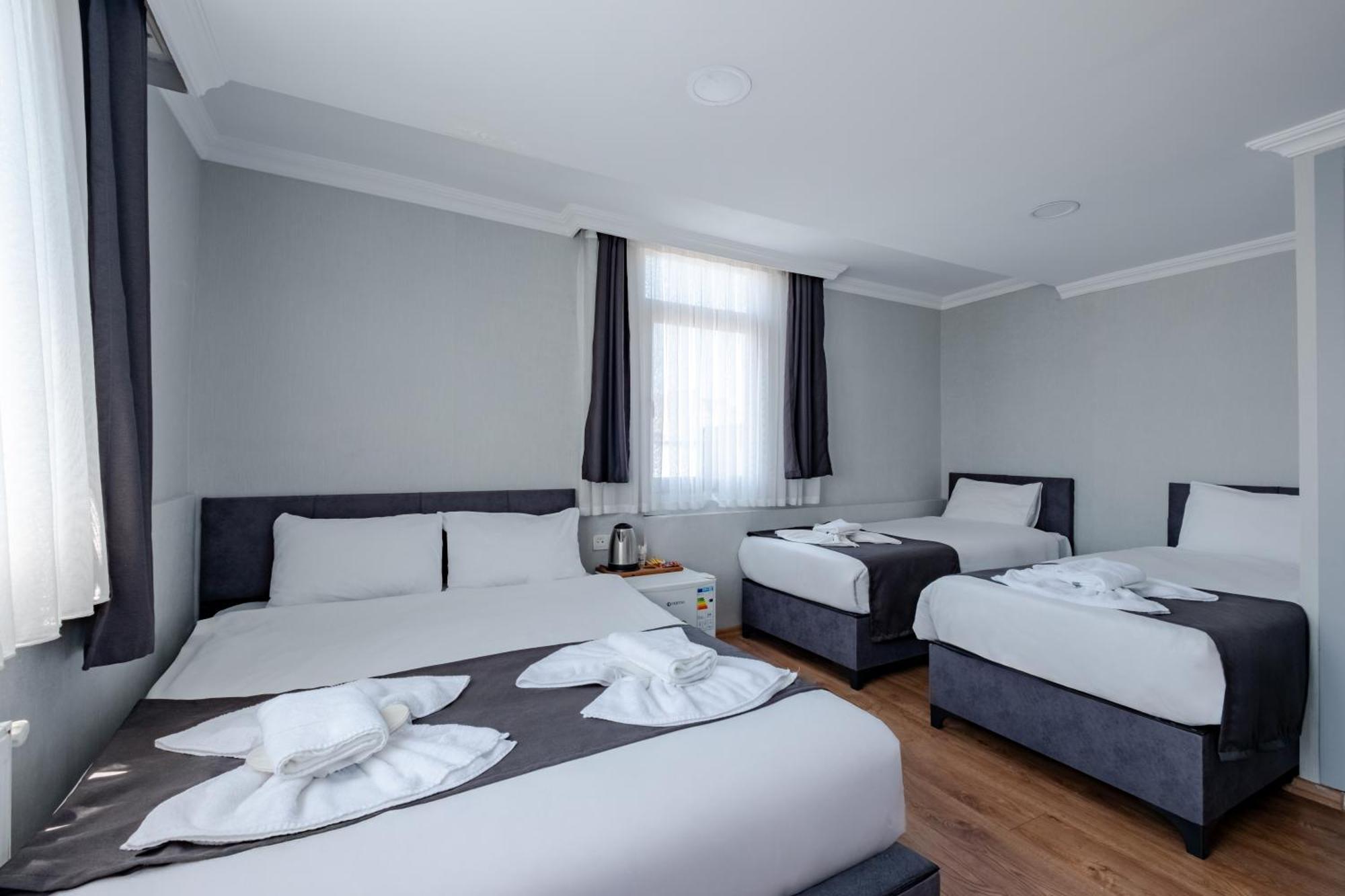 Jammy Hotel *