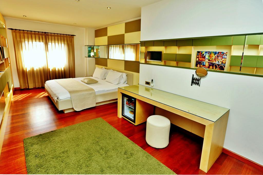 Hotel Eternity Boutique 4*