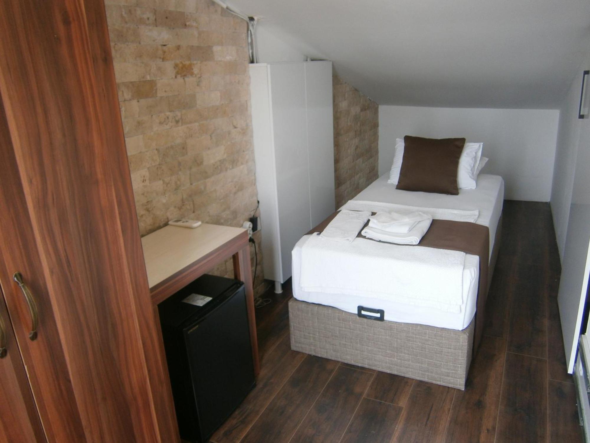 Nos Hotel *