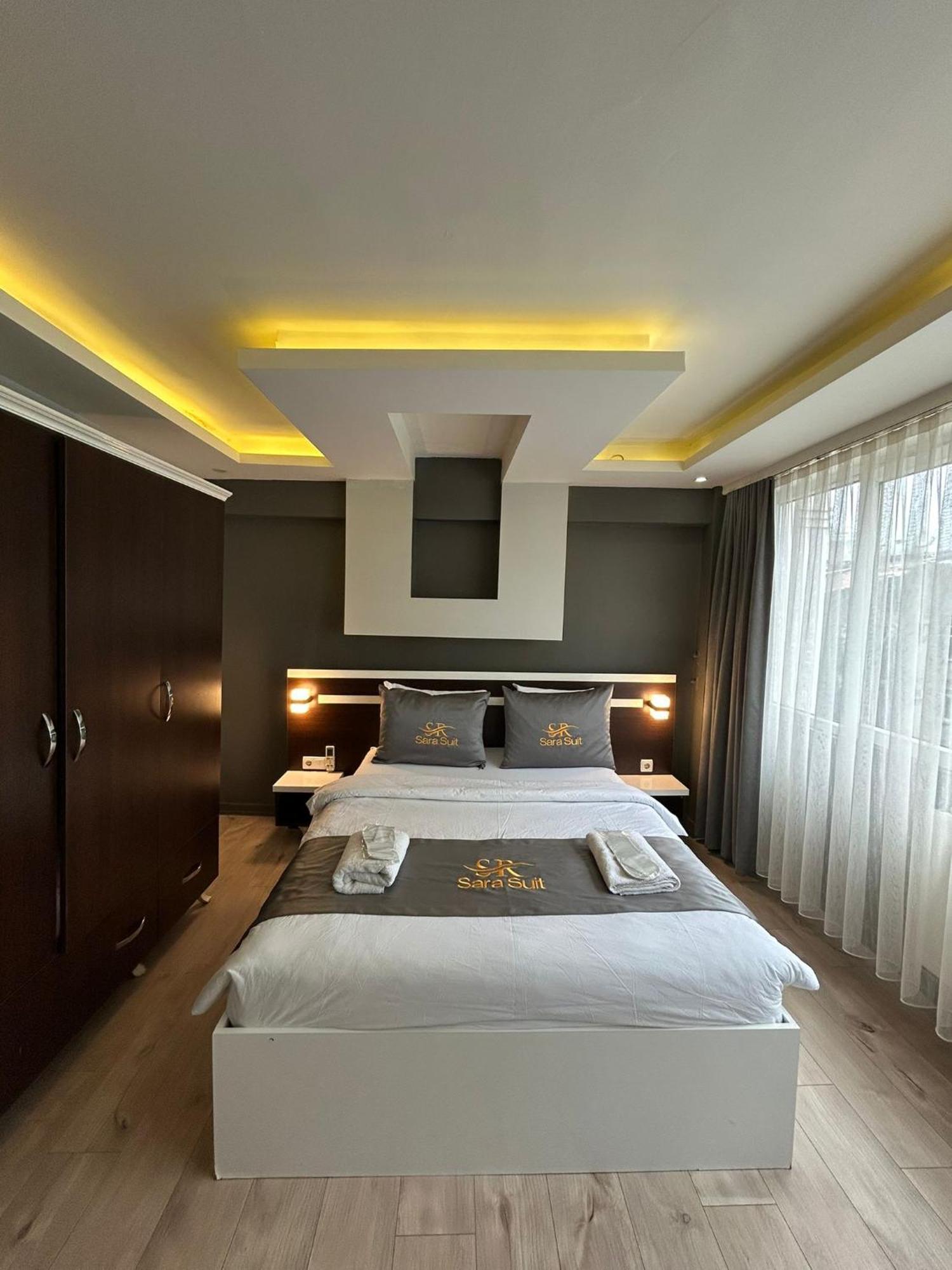 Sara Suit Istanbul
