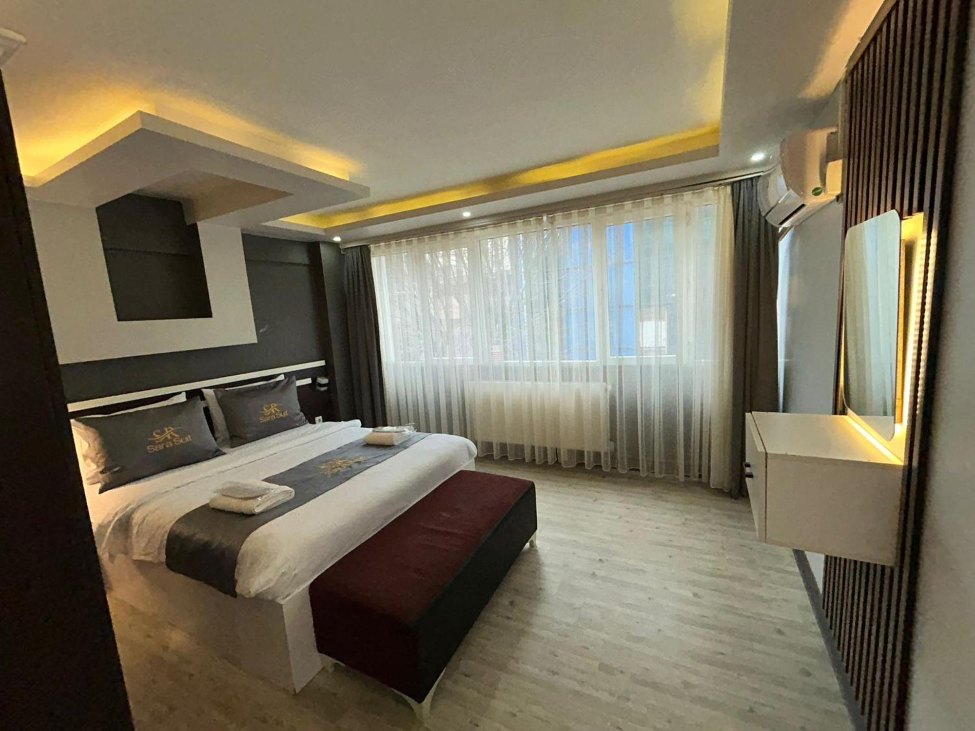 Sara Suit * Istanbul