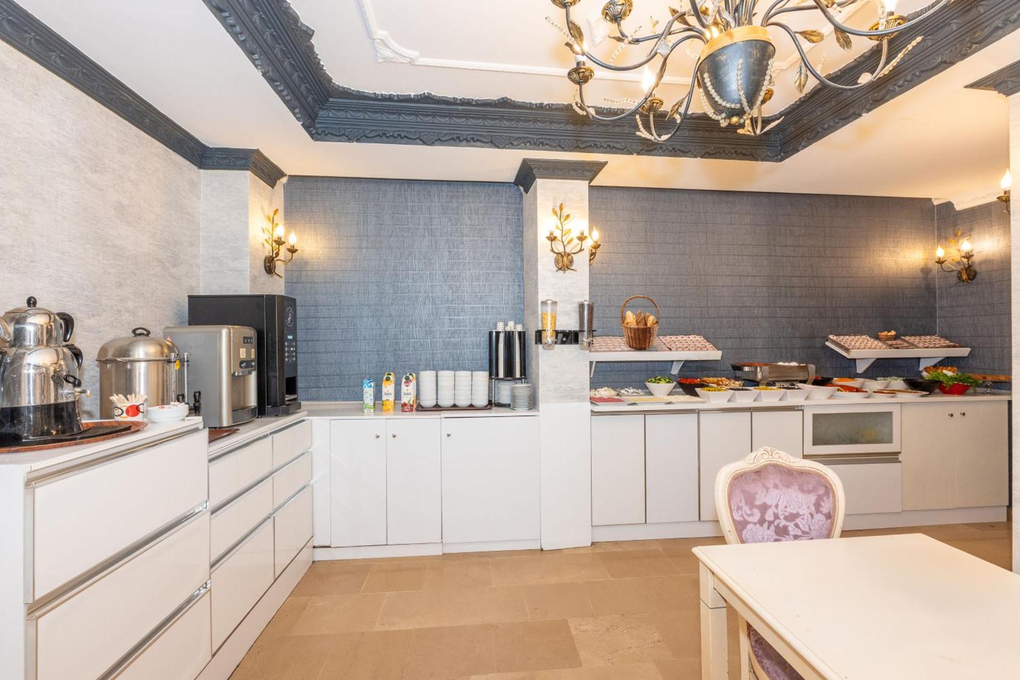 Hotel Istanbul Holiday Hotel 3*