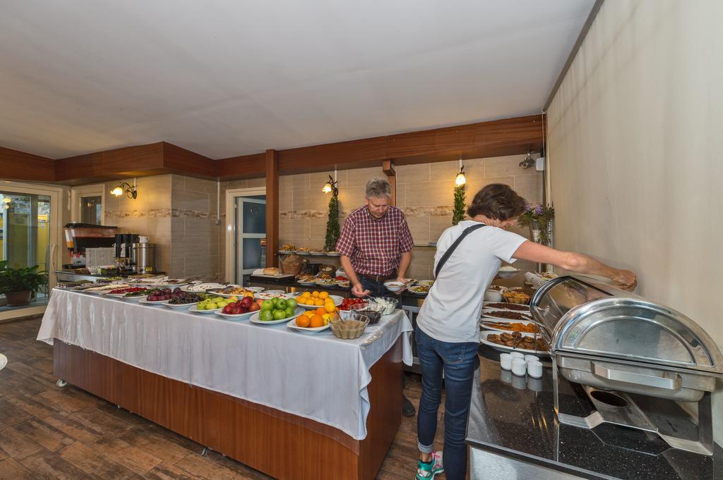 Hotel The Empress Theodora 3*