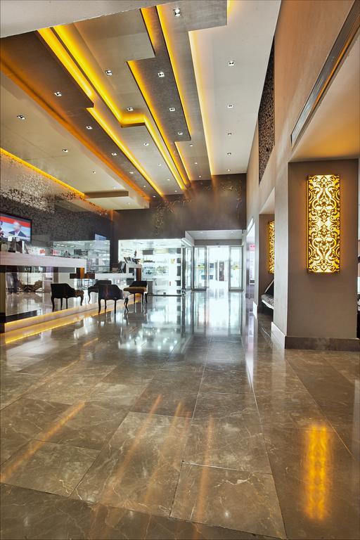 Carlton Old Hotel 4*