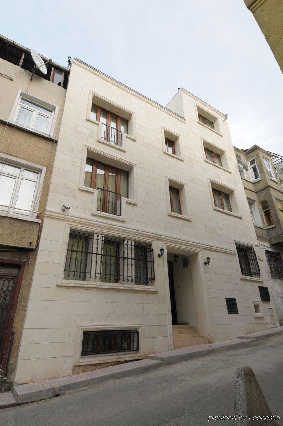 Apartment Three Apples Taksim *