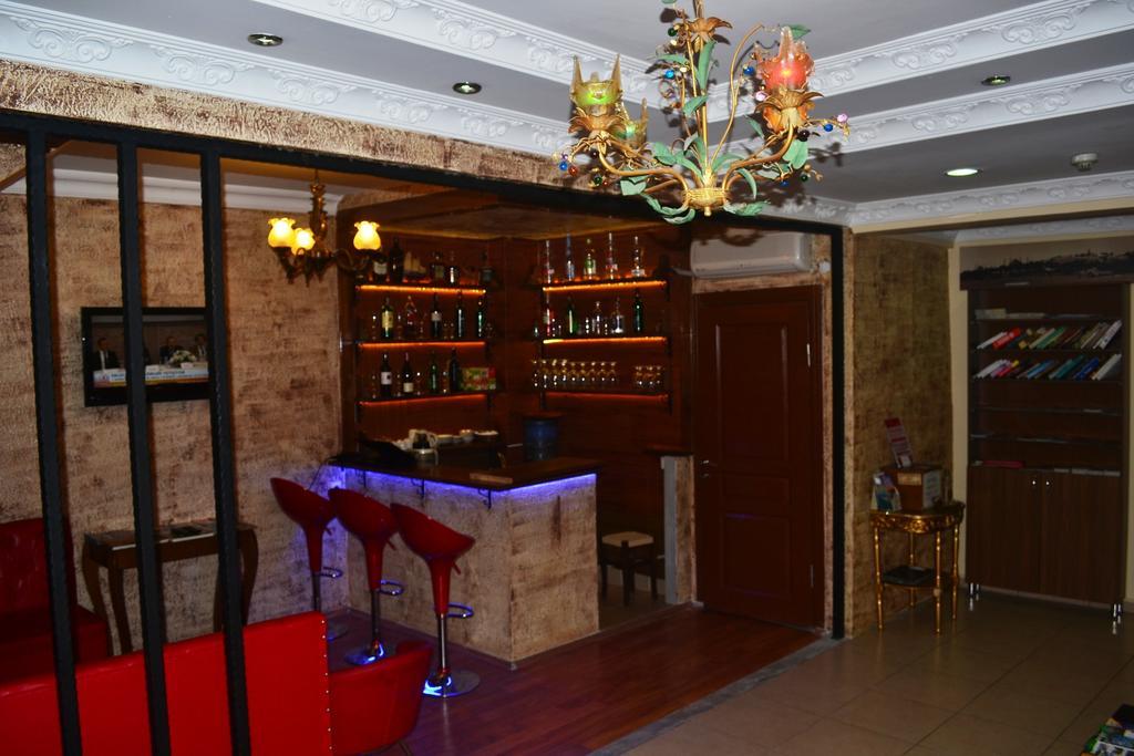 Comfort Hotel 3*