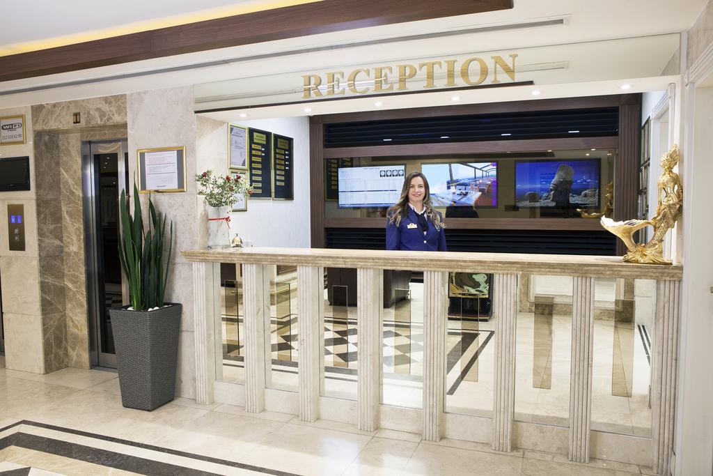 Hotel Grand Asiyan