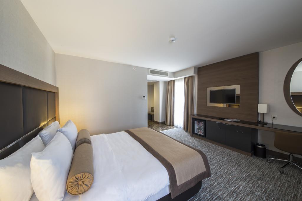 Inside Sisli Hotel 4*