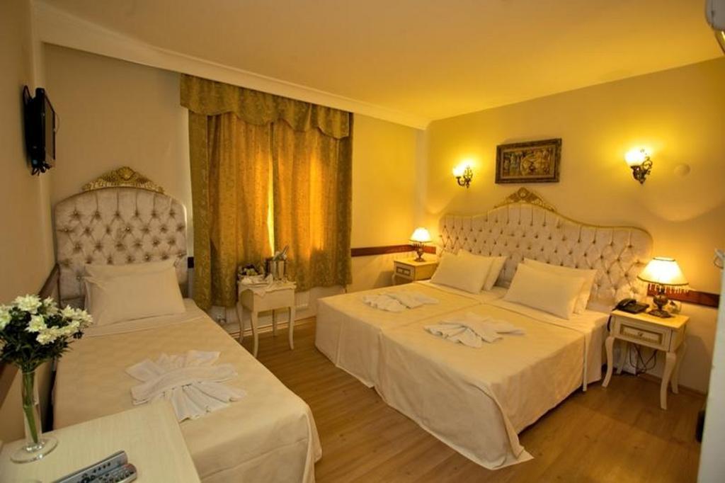 Adora Cafe & Restaurant Otel İstanbul