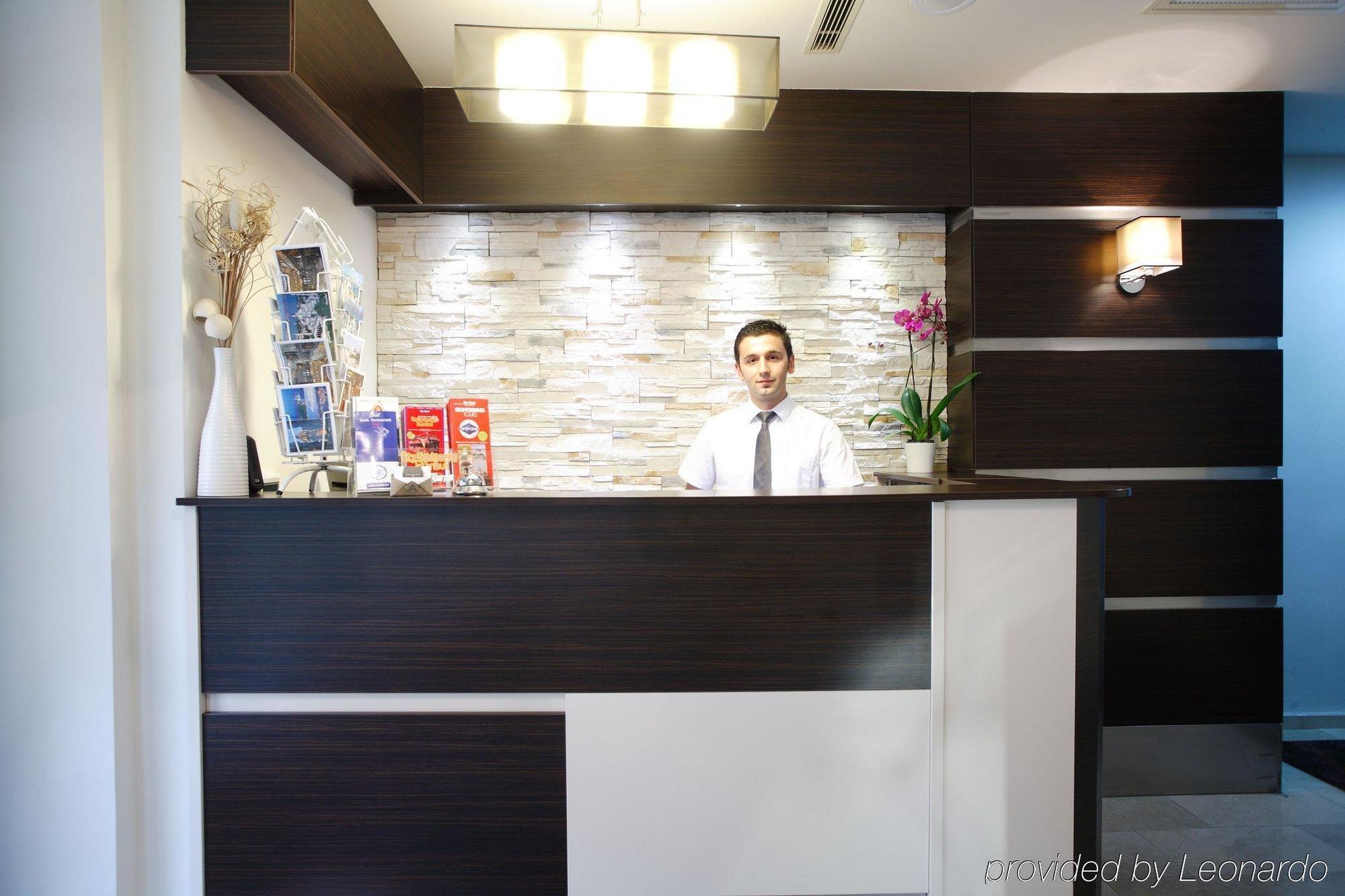 Apart Otel Sisli 3*