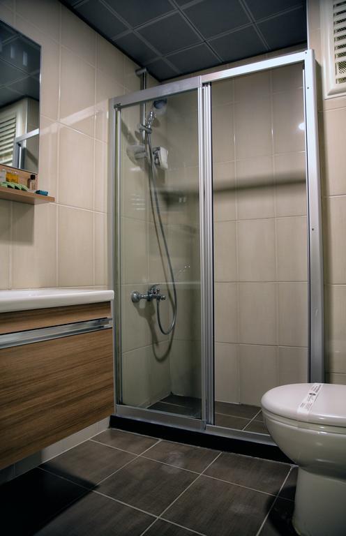 Akin Aparthotel