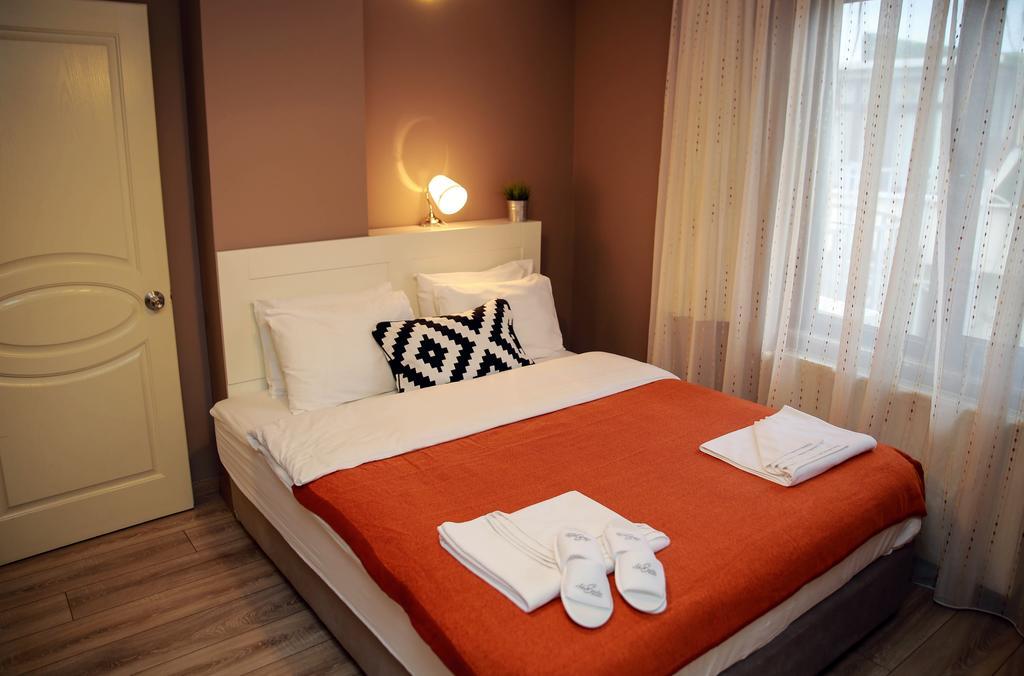 Akin 3*