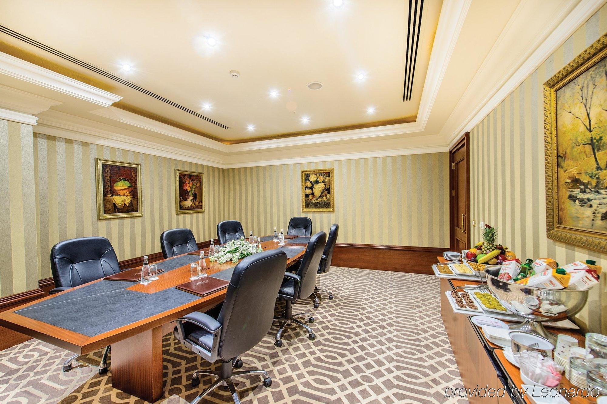 Elite World Taksim 5*