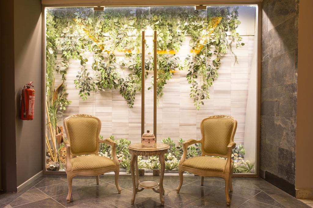 Hotel Mood Design