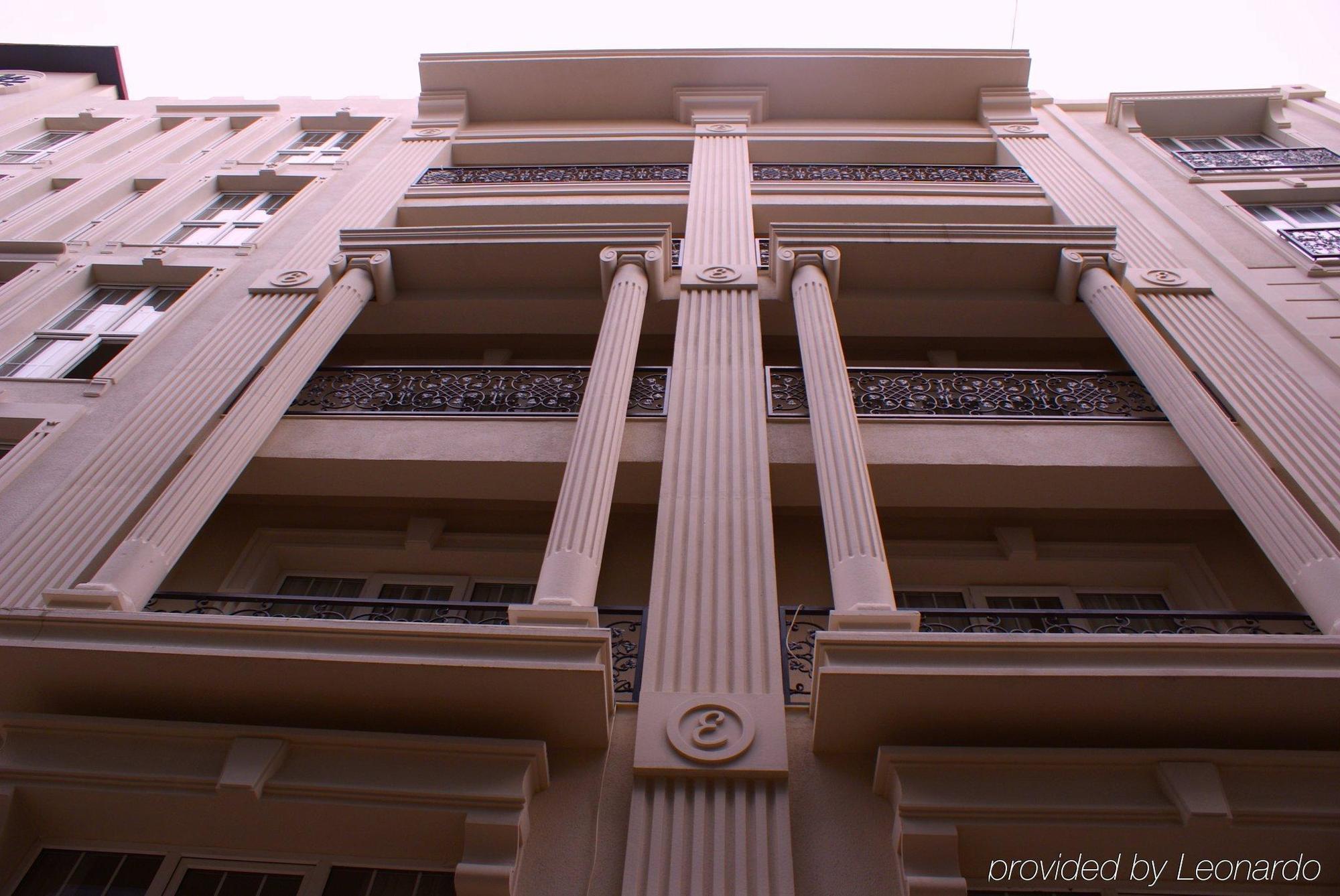 Hotel Mood Ht Design Suites 3*