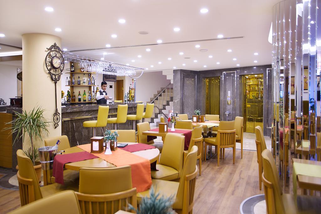 Hotel Aspen & Old 4*