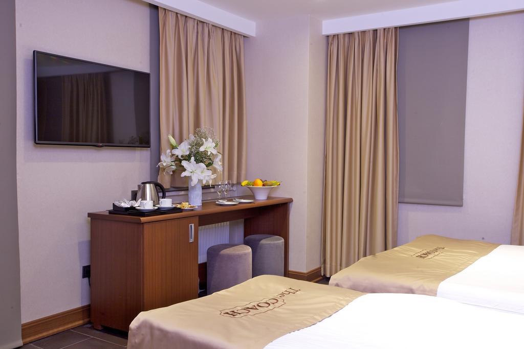 Hotel The Coach 3*