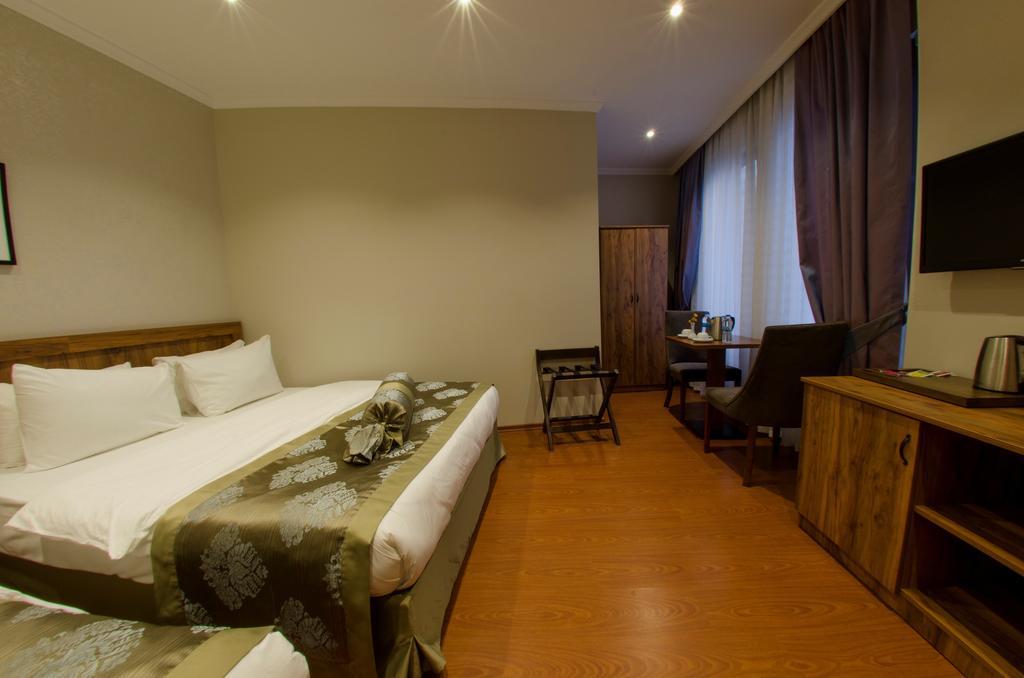 Old Hotel 3*
