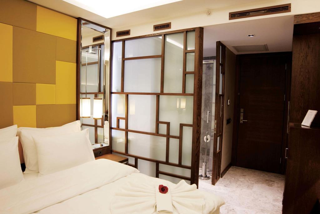 Hotel The Biancho Pera 4*