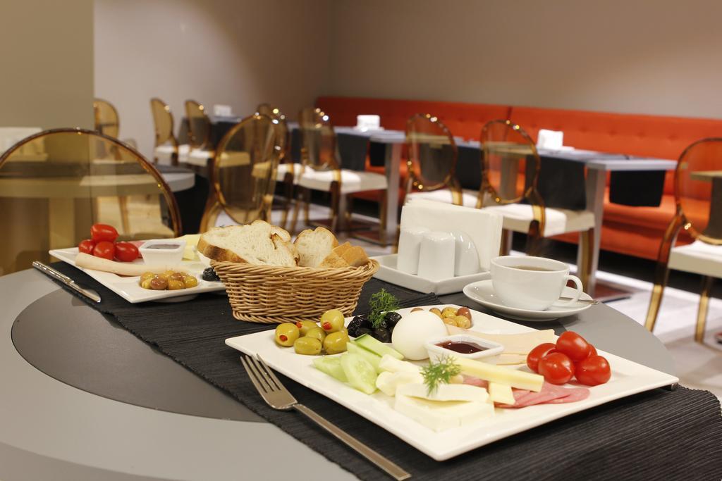 The Biancho Pera Hotel 4*