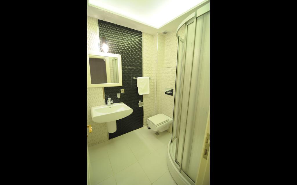 Hotel East