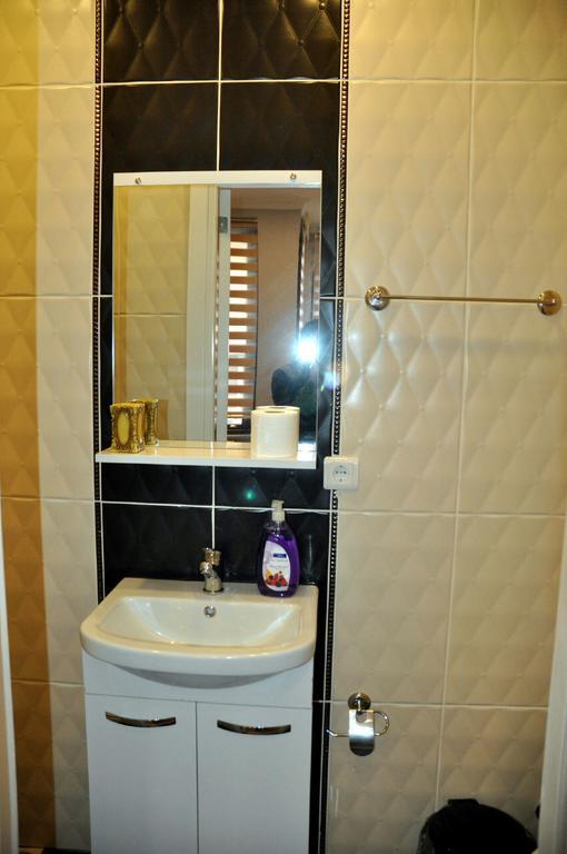 W Kurtulus Apartment *
