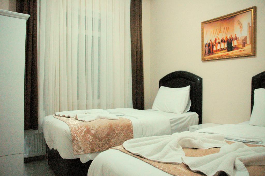 Tolga Hotel