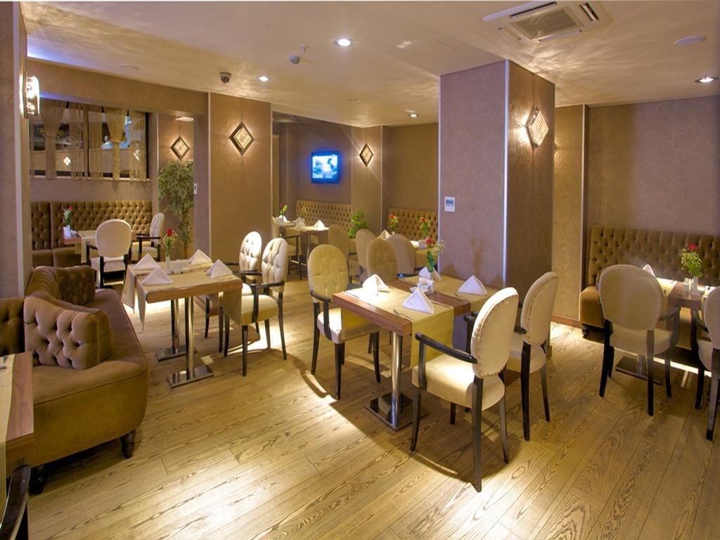 Momento - Special Category Hotel
