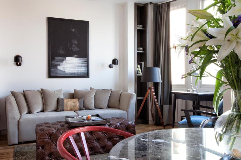 Urban Apart Otel 2*