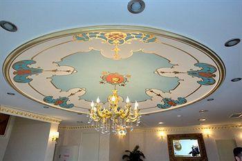 Hotel White House