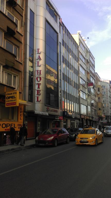 Lal Hotel 3*