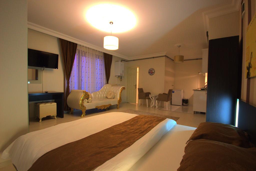 Sahra Kozyatagi * İstanbul