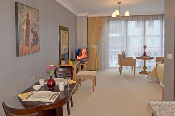 Aparthotel The Bosphorus House 3*