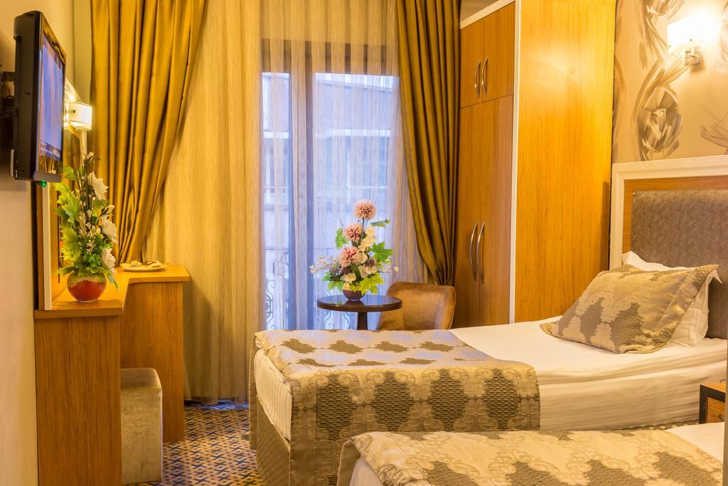 Grand Rosa Hotel 2*