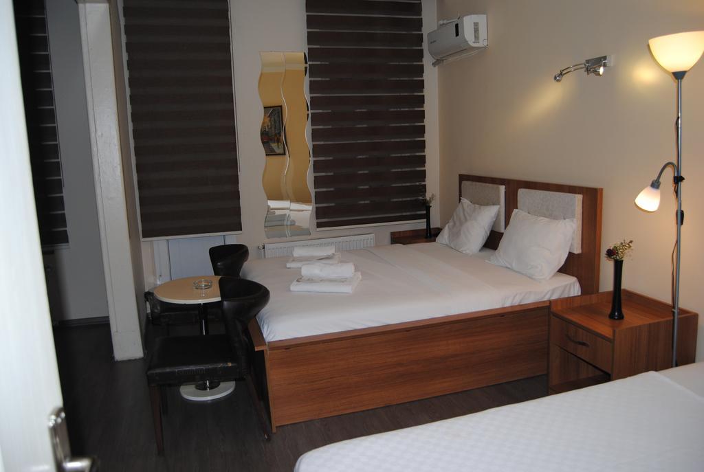 Hotel City Plus Butik 3*