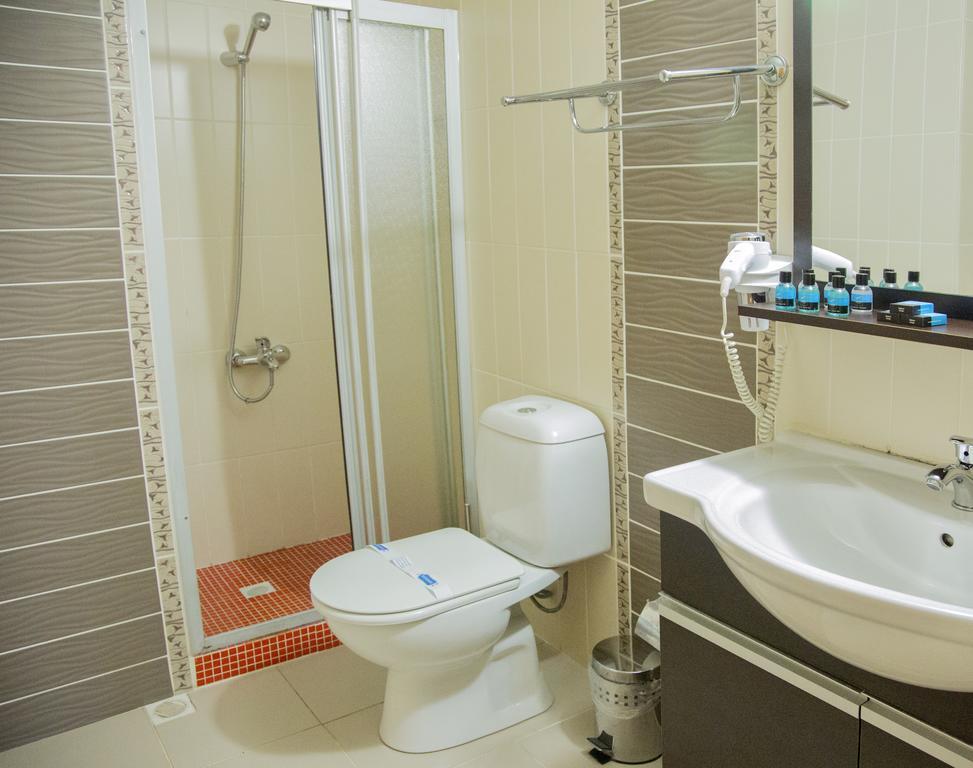 Aparthotel Airport