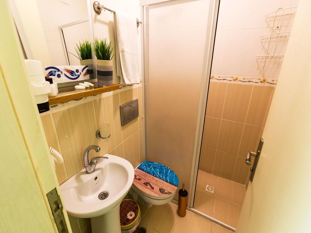A'la House Aparthotel 3*