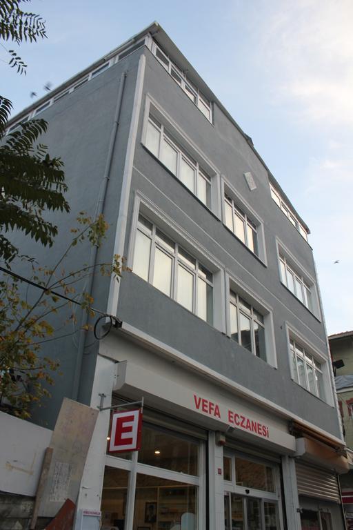 Nagehan Old